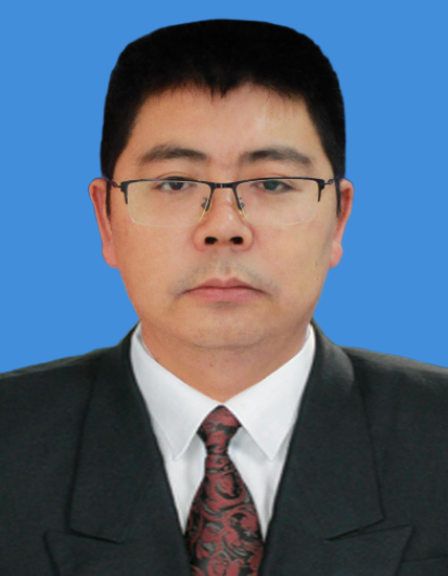 邓毅_WPS证件照.png
